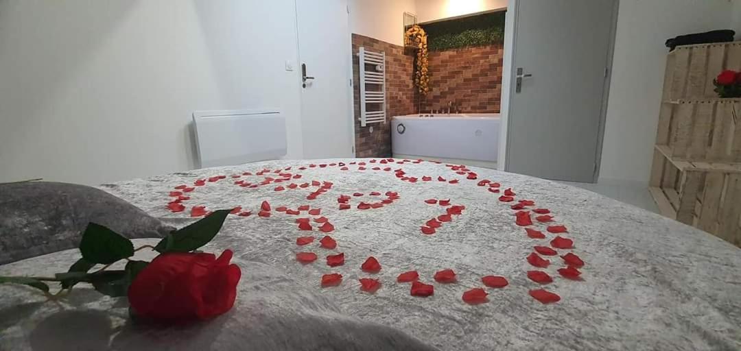 Love Rooms De La Presqu'Ile Saint-Vincent-de-Paul  Eksteriør bilde