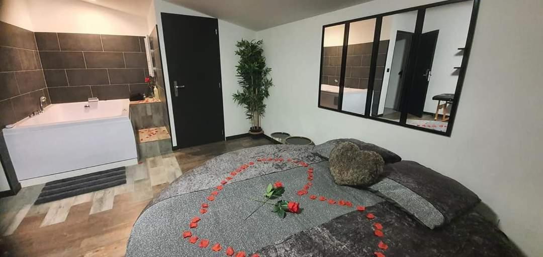 Love Rooms De La Presqu'Ile Saint-Vincent-de-Paul  Eksteriør bilde